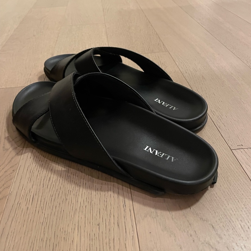 Alfani leather strapped sandals. Extremely comfortable